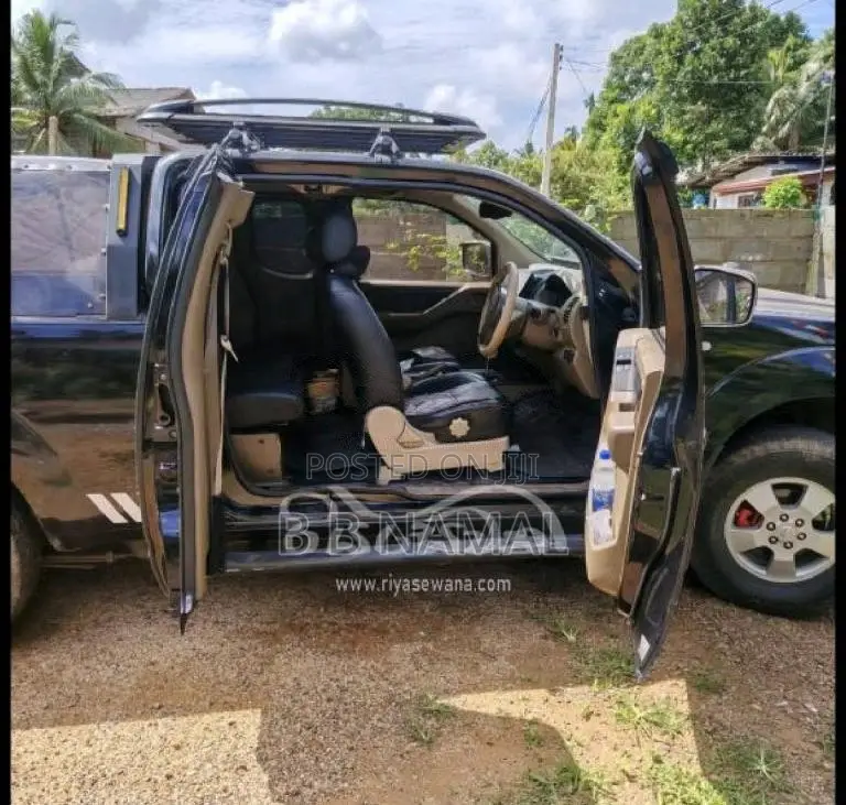 Nissan Navara Frontier 2010 Pickup (Used)