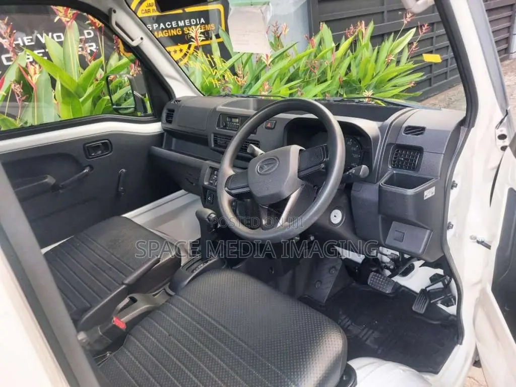 Daihatsu Hijet 2023 Lorry Unregistered (Recondition)