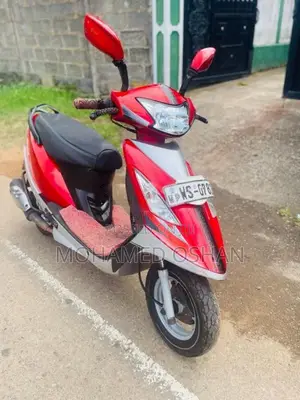 TVS Scooty Streak 2011 Motorbike (Used)