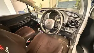 Toyota Vitz 2018 Car (Used)