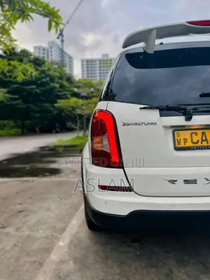 Micro Rexton 2015 SUV (Used)