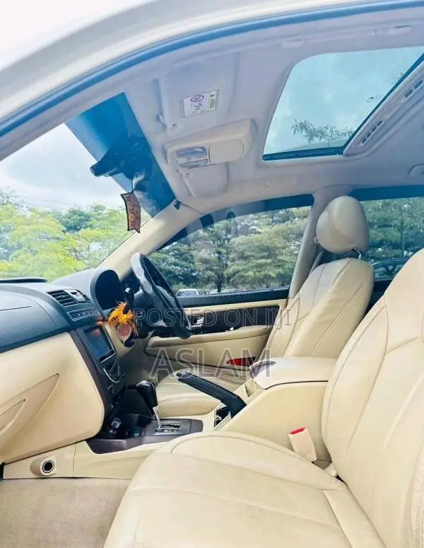 Micro Rexton 2015 SUV (Used)