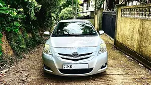 Toyota Yaris 2009 Car (Used)