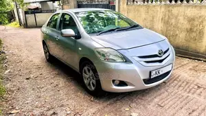 Toyota Yaris 2009 Car (Used)