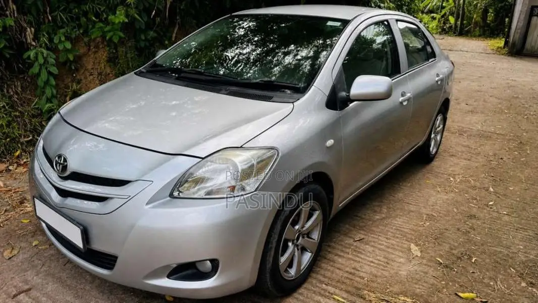 Toyota Yaris 2009 Car (Used)