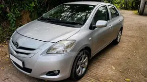Toyota Yaris 2009 Car (Used)