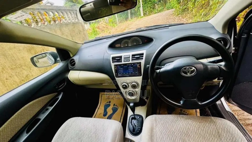Toyota Yaris 2009 Car (Used)