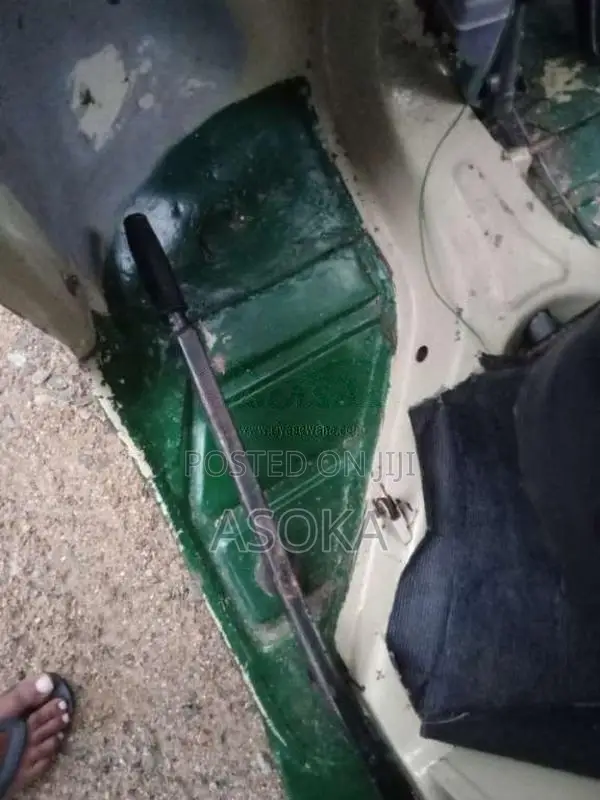 Bajaj 2 Stroke 2001 Three Wheel (Used)