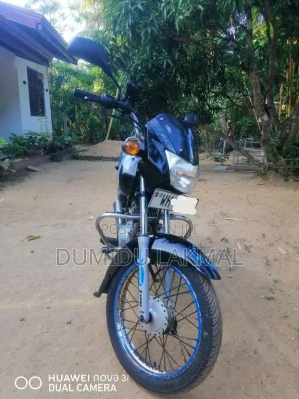 Bajaj CT-100 2011 Motorbike (Used)