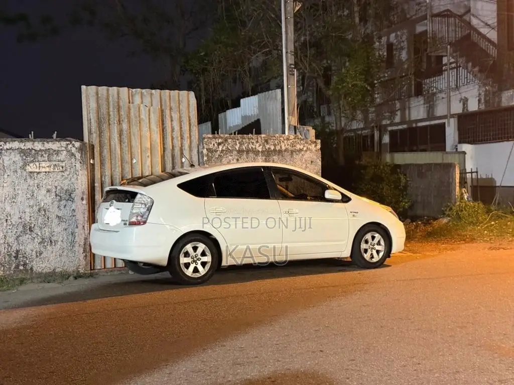 Toyota Prius 2008 Car (Used)