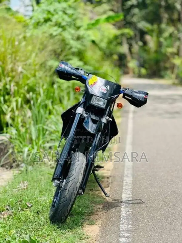 Suzuki Drz 400 SM K8 2008 motorcycle Unregistered (Recondition)