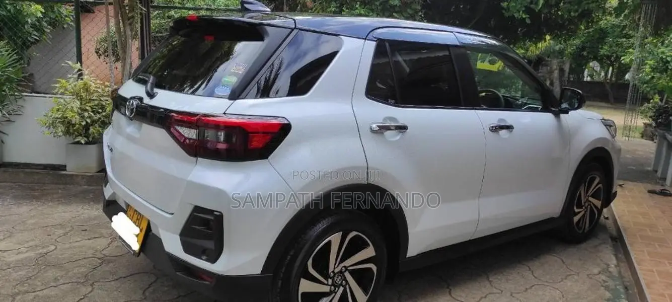Toyota Raize 2020 SUV (Used)
