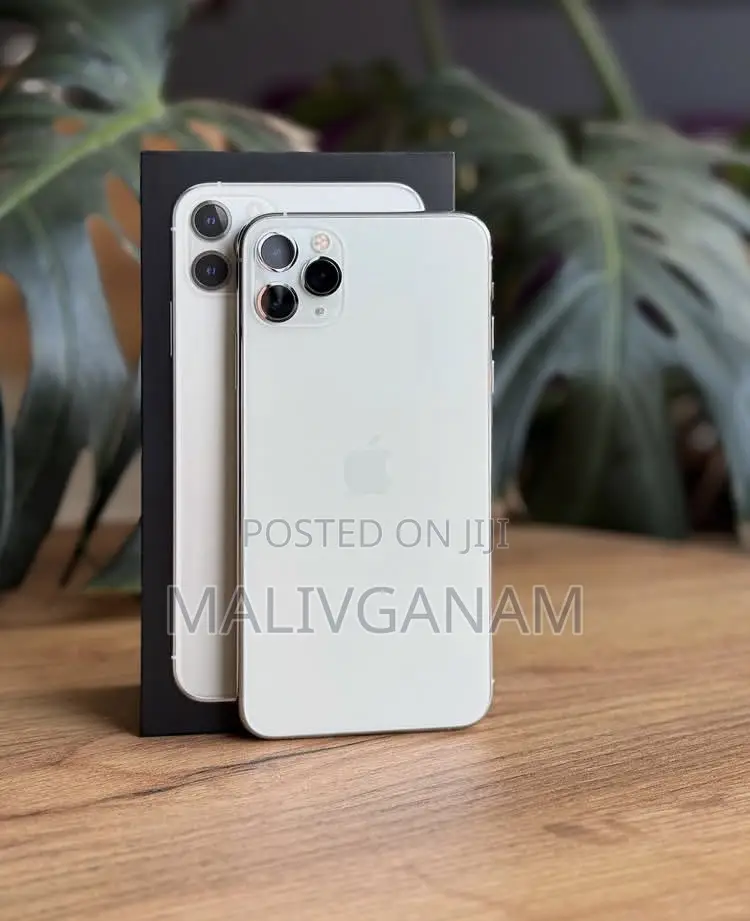New Apple iPhone 11 Pro Max 256 GB White