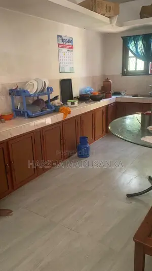 5bdrm House in Malwatta, Divulapitiya for sale