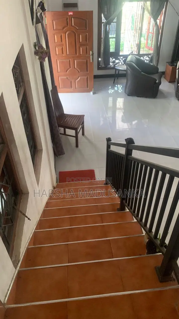 5bdrm House in Malwatta, Divulapitiya for sale