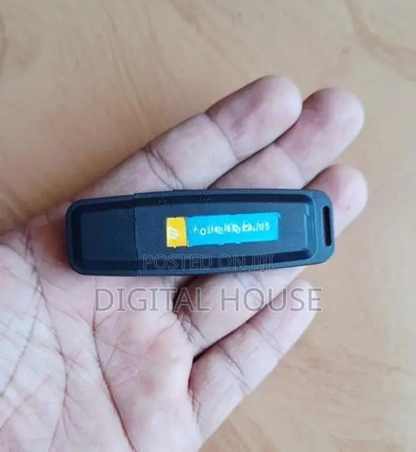 Voice Recorder USB Mini 10 hours Recording time rechargeable - new