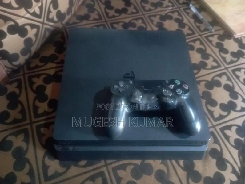 ps 4 slim 1TB