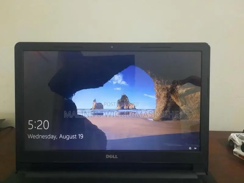 Dell Inspiron 15-3567 i3 7th Gen Laptop