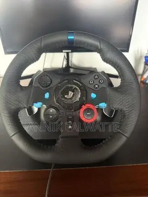 Logitech G29 Racing Wheel – Excellent Condition