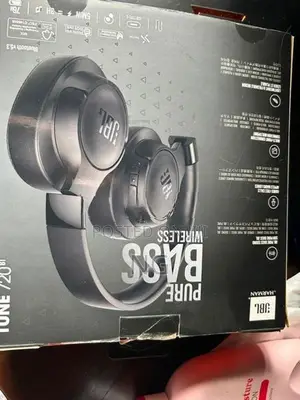 JBL Tune 720BT
