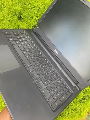 Intel(R) Core(TM) i3-8130U Dell Laptop