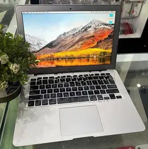 Apple Macbook Air