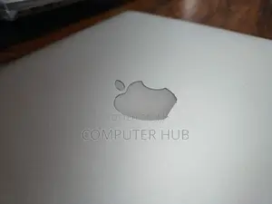 Apple A1398 MacBook Pro 16GB RAM 256GB Flash Storage Laptop..