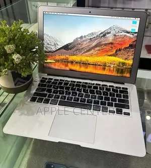 Apple Macbook Air