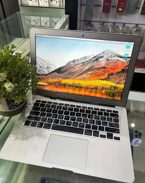 Apple Macbook Air