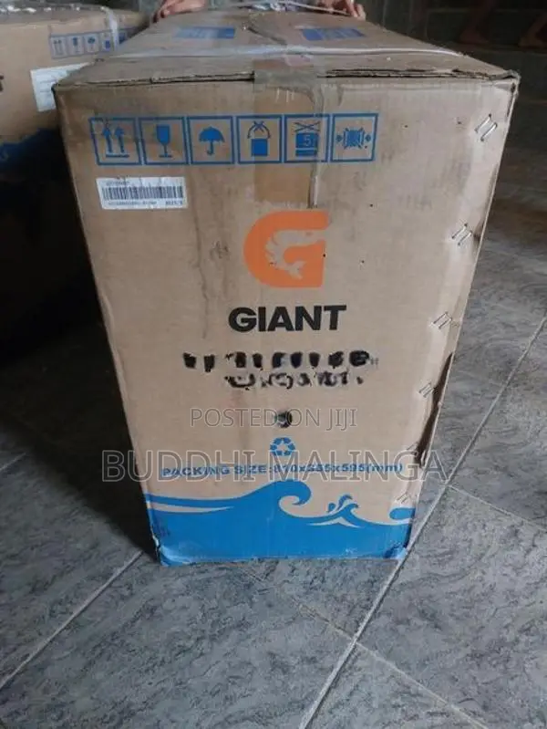 Giant GNT12000RT Air Conditioner