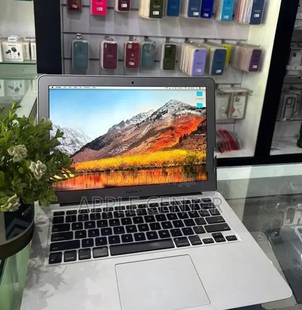 Apple Macbook Air