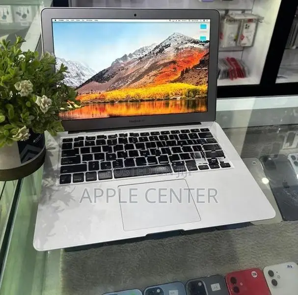 Apple Macbook Air