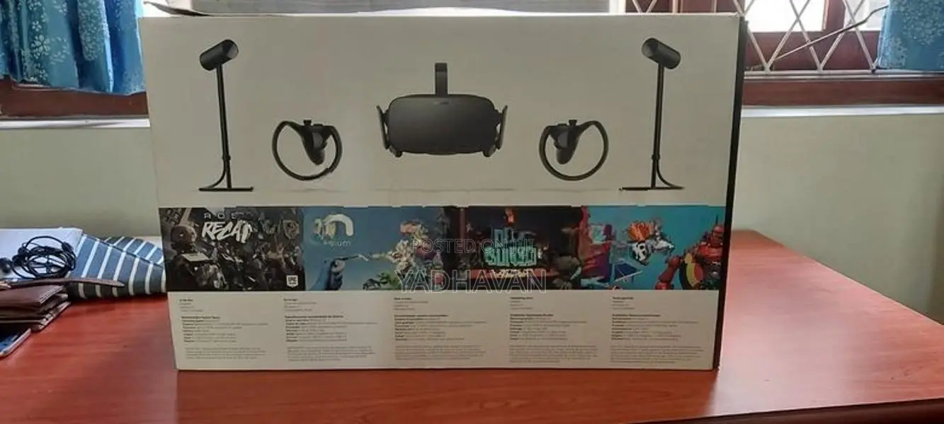 Oculus Rift CV1 Full Kit Box Fully Functional