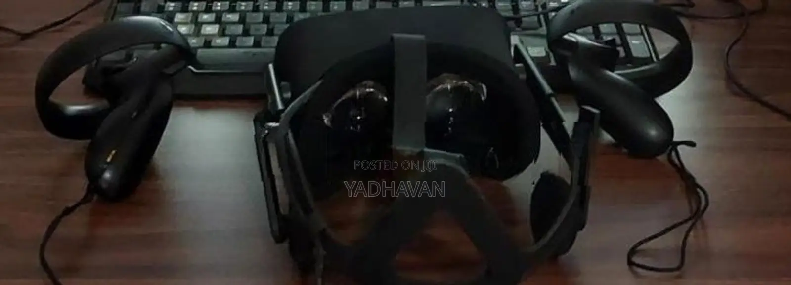 Oculus Rift CV1 Full Kit Box Fully Functional