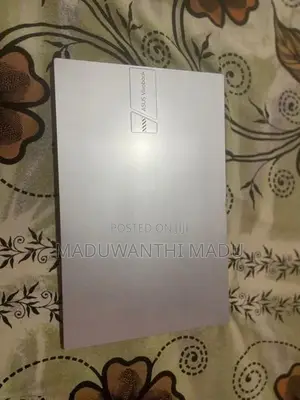Asus Vivobook Laptop