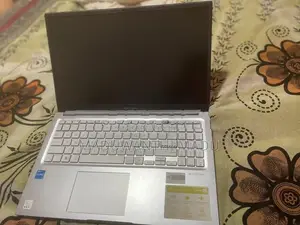 Asus Vivobook Laptop