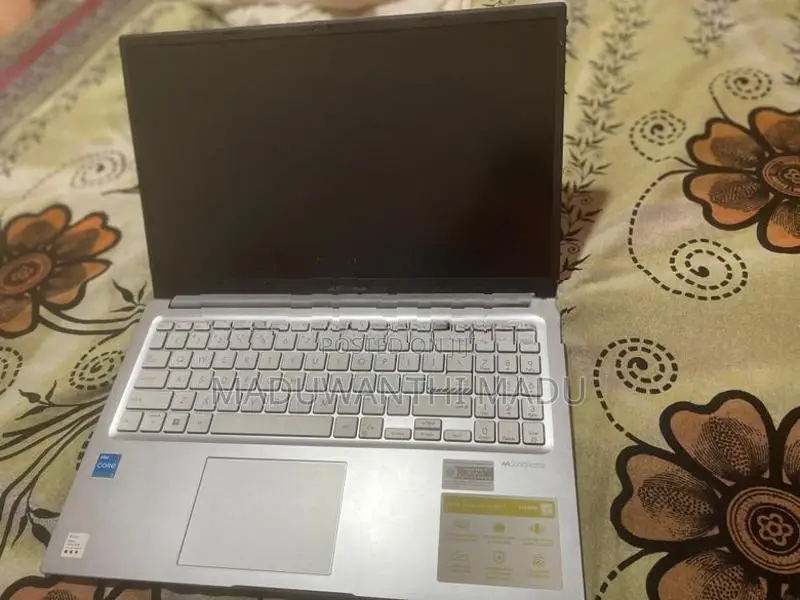 Asus Vivobook Laptop