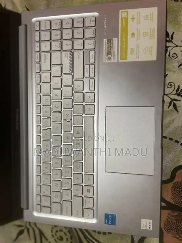 Asus Vivobook Laptop