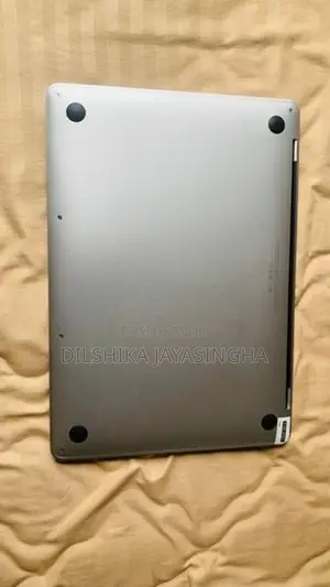 Apple MacBook 2017