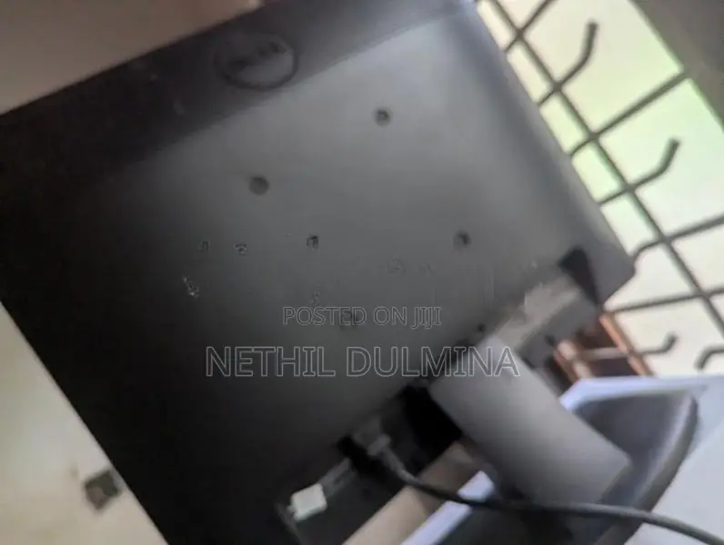 Dell Monitor 19'inch