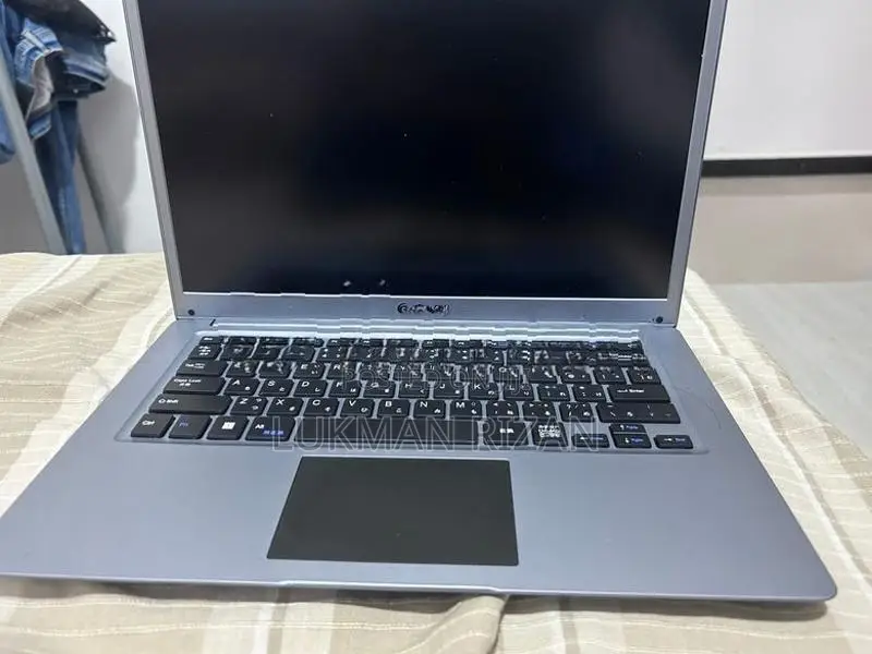 Laptop GMT Q76KGK4