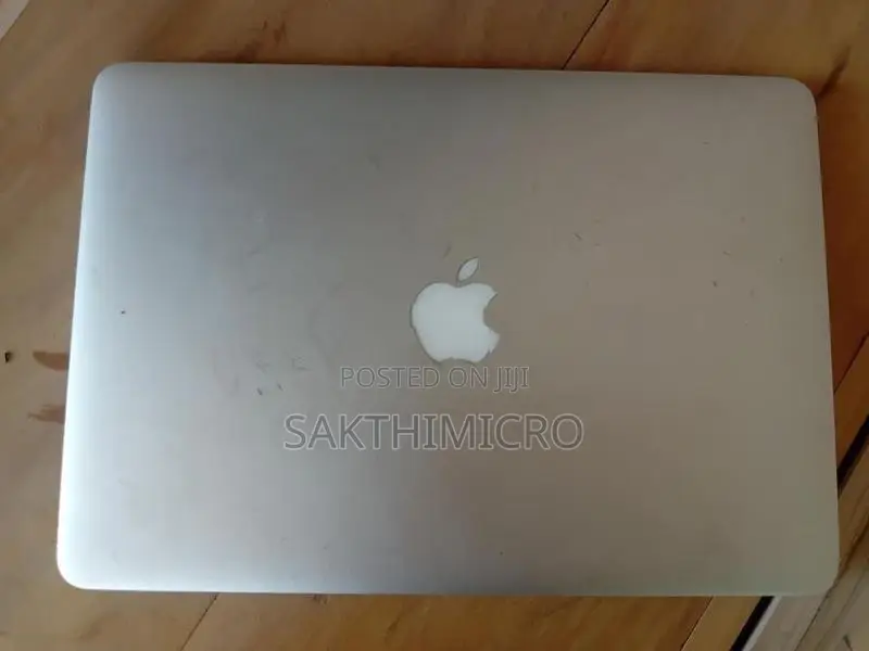 Apple Macbook Air