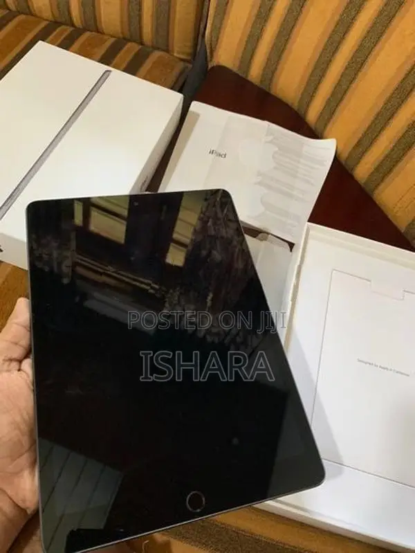 Apple iPad 9th Gen 64GB Wi-Fi (UK)