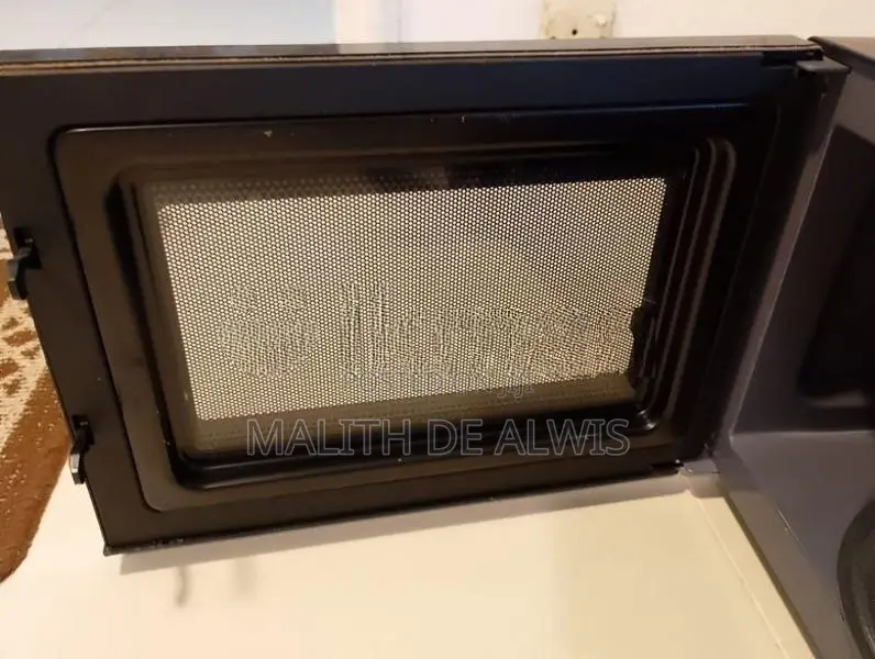 Microwave Oven