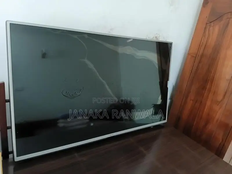 LG Television 43"