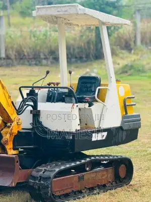 Yanmar B27 2015 Heavy-Duty (Used)