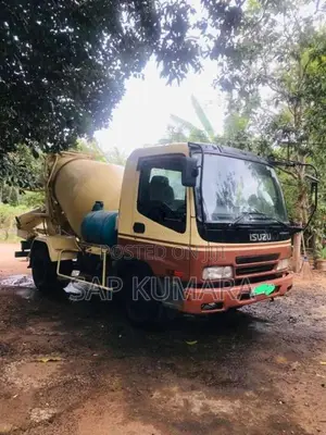 Isuzu Concrete 2007 Lorry (Used)