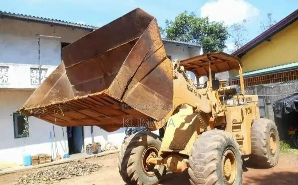 Komatsu TCM 75 Wheel Loader 1999 Heavy-Duty (Used)