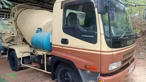 Isuzu Concrete 2007 Lorry (Used)