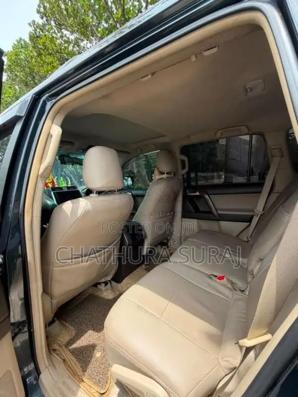 Toyota Prado 2010 SUV (Used)